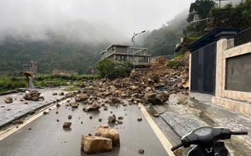 Phú Thọ: Tập trung ứng phó mưa lũ, khắc phục sự cố sạt lở đất nghiêm trọng
