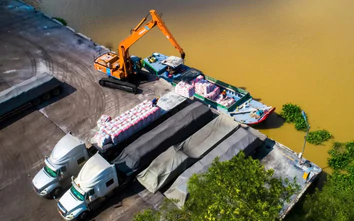 Tiêu thụ xi măng nội địa tháng 8 giảm do mùa mưa nhưng vẫn tăng 33% so với cùng kỳ