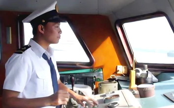 Ninh Bình: Hạn chế giao thông đường thủy trên sông Đáy để tổ chức thi thuyền trưởng