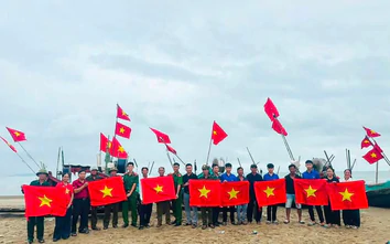 Hà Tĩnh: Sắc đỏ Tết Độc lập hòa cùng lòng biết ơn
