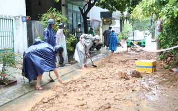 Mưa lớn gây sạt lở uy hiếp an toàn giao thông nhiều khu vực tại Gia Lai