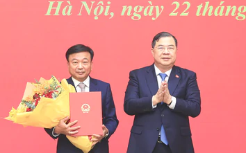 Trao quyết định bổ nhiệm ông Nguyễn Danh Huy làm Phó Chủ nhiệm Văn phòng Chính phủ