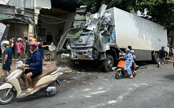 Tai nạn giao thông liên hoàn ở Thanh Hóa, 4 người thương vong