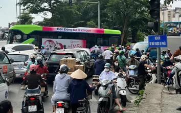 Hà Nội: Tạm đóng đường đê Long Biên - Xuân Quan ban đêm phục vụ thi công cầu Trần Hưng Đạo
