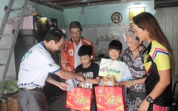 Nối dài mùa Trung thu cho trẻ em có hoàn cảnh khó khăn
