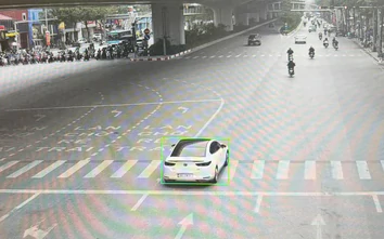 Hà Nội: Một tuần, phạt nguội hơn 160 ô tô, xe máy vượt đèn đỏ từ hình ảnh camera AI