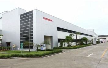 Mưa lũ tại Thái Lan khiến nhà máy sản xuất xe máy Honda phải đóng cửa