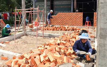 Cần Thơ huy động 300 cán bộ, chiến sĩ xóa nhà tạm cho con nạn nhân chất độc hóa học