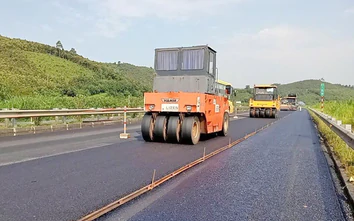 Chạy nước rút đưa loạt cao tốc về đích cuối năm