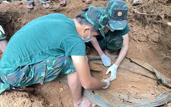 Đà Nẵng: Phát hiện 24 chiếc răng cùng nhiều di vật trong mộ hài cốt liệt sĩ
