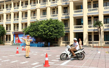 5.000 sinh viên Đại học Nghệ An được trang bị kỹ năng lái xe an toàn