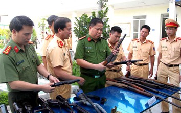 Thu hồi vũ khí, vật liệu nổ ở “điểm nóng”