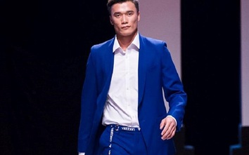 Hoàng Bách bênh vực khi Bùi Tiến Dũng trình diễn catwalk