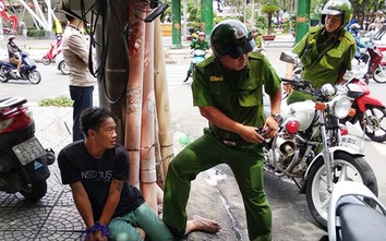 Bắt hai tên cướp ngoại quốc như phim hành động