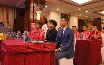 Công Vinh "chiều" Miura hết cỡ vì mục tiêu vào Top 3 V.League 2018