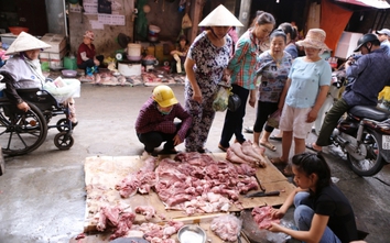 Mr Đàm ủng hộ chị bán thịt lợn bị hất dầu luyn bẩn