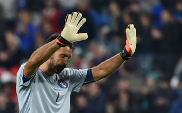 Buffon cán mốc 1000 trận: “Quý ông” đích thực của bóng đá Italia