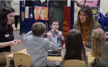 Video: Bà Melania Trump về Mỹ, thăm căn cứ ở Alaska
