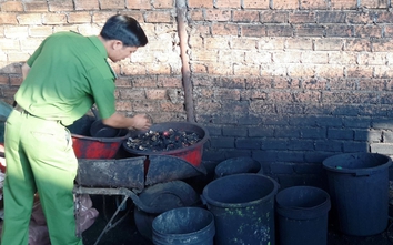 Chủ 3 tấn cà phê bẩn nhuộm bằng than pin khai gì?