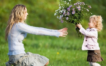 Ngày của Mẹ: Những bài thơ cảm động viết về mẹ