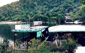 Để vợ lập khu du lịch chui, Bí thư huyện bị kỷ luật