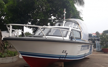 Tiếp nhận 2 ca nô đặc chủng trị giá hơn 1,5 tỷ đồng