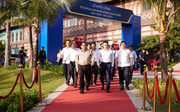 Chùm ảnh: Thủ tướng Phạm Minh Chính khảo sát các dự án tại Thị trấn Hoàng Hôn, Phú Quốc