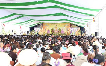 Hưng Yên: Hàng nghìn phật tử tham dự Đại lễ Phật đản tại chùa Phúc Lâm