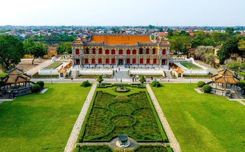 Tuần lễ Festival Huế được khai mạc tại điện Kiến Trung