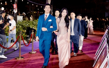 Phó Chủ tịch nước Võ Thị Ánh Xuân cùng các nghệ sỹ tại Lễ trao giải Cánh diều vàng 2024