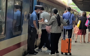 Mở bán các đoàn tàu chạy thường xuyên trong và sau dịp Tết Dương lịch 2025