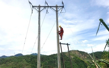 EVN đã khôi phục cung cấp điện cho gần 94% khách hàng bị ảnh hưởng bởi bão số 6