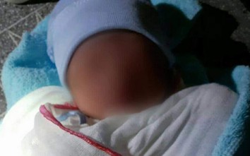 Không ai đến nhận bé trai bị bỏ rơi dưới chân cầu ở Sóc Trăng