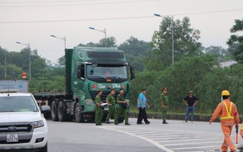 Thực nghiệm điều tra vụ Innova đi lùi trên cao tốc: Luật sư nói gì?