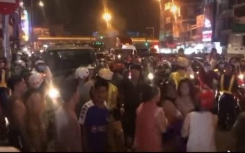 Không xử phạt cô gái đánh CSCĐ ở TP.HCM sau khi bị chặn xe