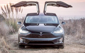Xe điện Tesla dễ dàng bị tin tặc khống chế