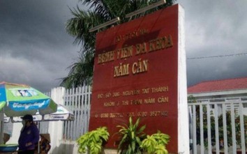 Hành hung bác sĩ chỉ bị phạt hành chính, huyện yêu cầu công an làm rõ