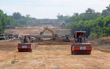 Toàn tuyến cao tốc Bắc - Nam còn bao nhiêu km mặt bằng chưa bàn giao?