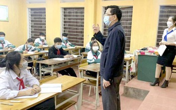 Mở cửa lại trường học đừng quá hoang mang