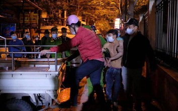 Lộ nguyên nhân người đàn ông ném gạch, đá làm hỏng 4 ô tô ở Láng Hạ