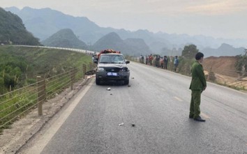 Người đàn ông tử vong thương tâm sau va chạm với ô tô biển xanh ở Hòa Bình