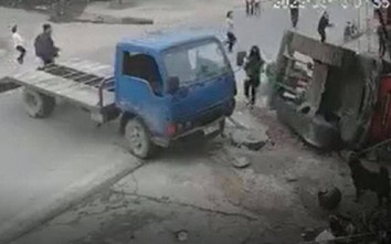 Đi mua thức ăn cho gia súc, người đàn ông bị xe múc đè tử vong