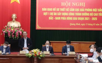 Bàn giao mốc GPMB 5 Dự án cao tốc từ Hà Tĩnh đến Quảng Trị