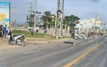 Ô tô rời khỏi hiện trường sau khi va chạm xe máy khiến 1 người tử vong