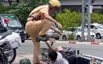 Cảnh sát giao thông có được dùng vũ lực trấn áp người vi phạm giao thông?