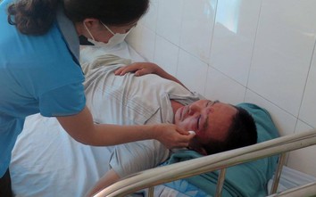 Người đàn ông bị đánh nhập viện sau mâu thuẫn gửi hàng với nhà xe