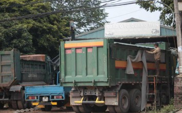 CSGT tuần tra dọc tuyến, xe tải xếp hàng dài tự giác cắt thành thùng