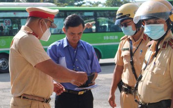 Các bến xe tại TP.HCM: Tài xế vào test nồng độ cồn, ma túy chỉ mất 5 phút