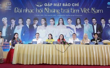 Hồ Ngọc Hà, Lệ Quyên biểu diễn trước 25.000 khán giả ở SVĐ Mỹ Đình