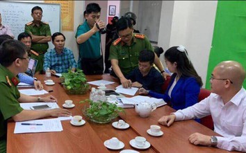 Nguyễn Thái Luyện và tập đoàn giám đốc của Alibaba chuẩn bị hầu tòa